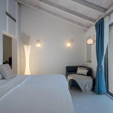 Luxury Beachfront White Bellezza With Private Pool At The On Brac Island - Sumartin