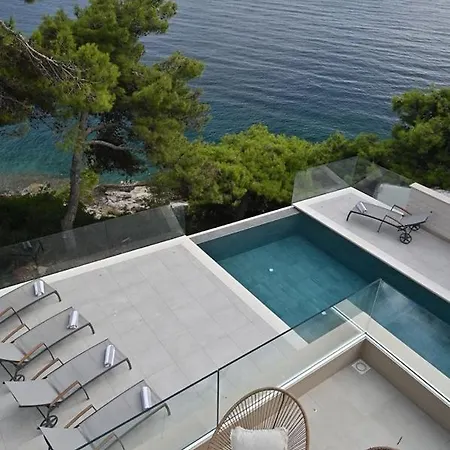 Luxury Beachfront White Bellezza With Private Pool At The On Brac Island - Sumartin Villa *