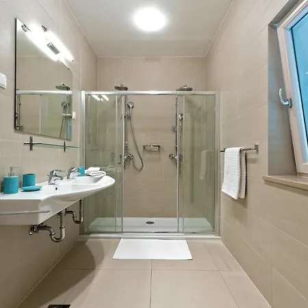 Luxury Beachfront White Bellezza With Private Pool At The On Brac Island - Sumartin Villa Selca (Brac)