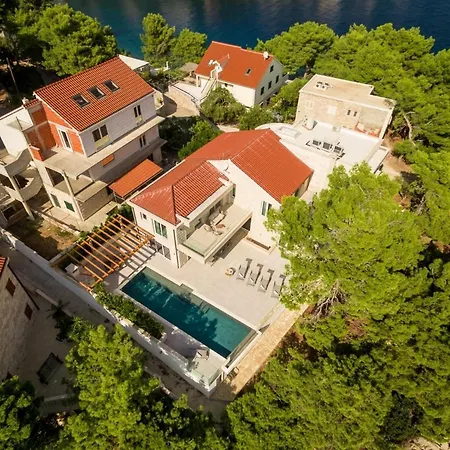 Luxury Beachfront White Bellezza With Private Pool At The On Brac Island - Sumartin Villa