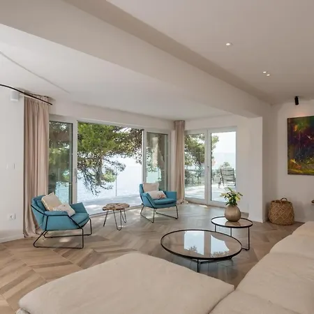 Villa Luxury Beachfront White Bellezza With Private Pool At The On Brac Island - Sumartin