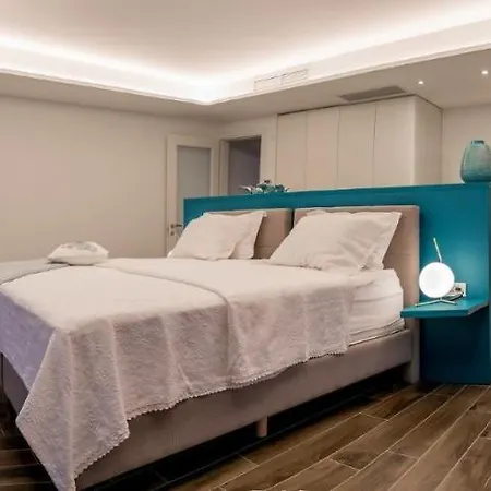 Luxury Beachfront White Bellezza With Private Pool At The On Brac Island - Sumartin