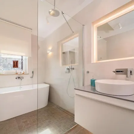 Luxury Beachfront White Bellezza With Private Pool At The On Brac Island - Sumartin Villa