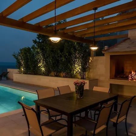 Luxury Beachfront White Bellezza With Private Pool At The On Brac Island - Sumartin Selca