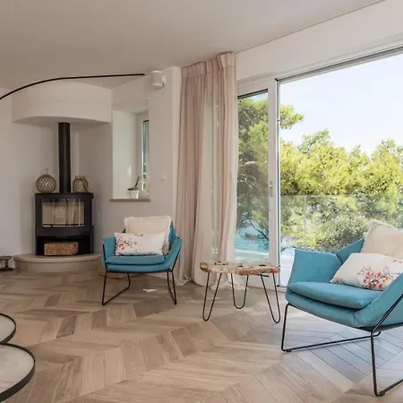Luxury Beachfront White Bellezza With Private Pool At The On Brac Island - Sumartin Villa