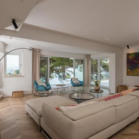 Luxury Beachfront White Bellezza With Private Pool At The On Brac Island - Sumartin Villa Selca
