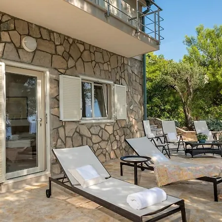 Luxury Beachfront White Bellezza With Private Pool At The On Brac Island - Sumartin Selca