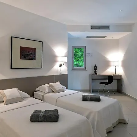 Luxury Beachfront White Bellezza With Private Pool At The On Brac Island - Sumartin Villa