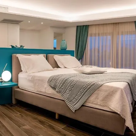 Luxury Beachfront White Bellezza With Private Pool At The On Brac Island - Sumartin Villa
